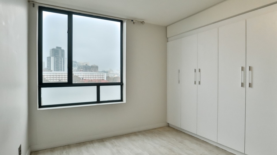 To Let 2 Bedroom Property for Rent in Green Point Western Cape